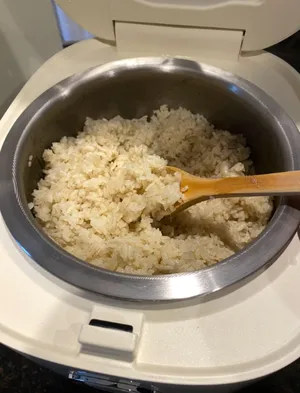 simple to use, cooks evenly, multi-functional